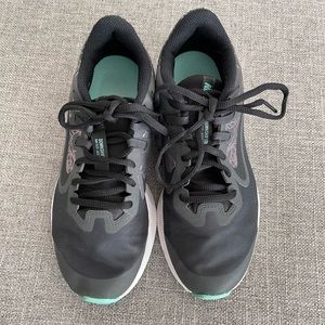 Girls Nike Downshifter